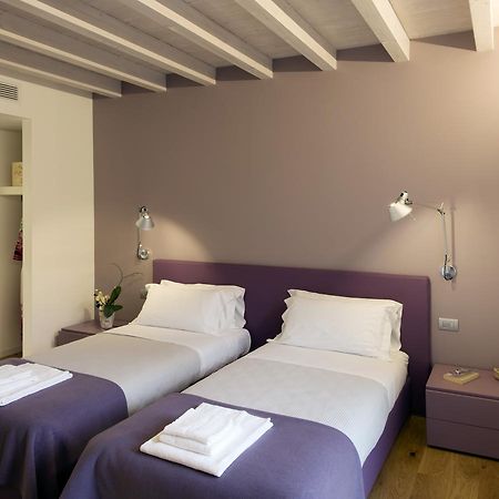 Manzoni 124 Bed&Relax Bed and Breakfast Esine Exteriör bild