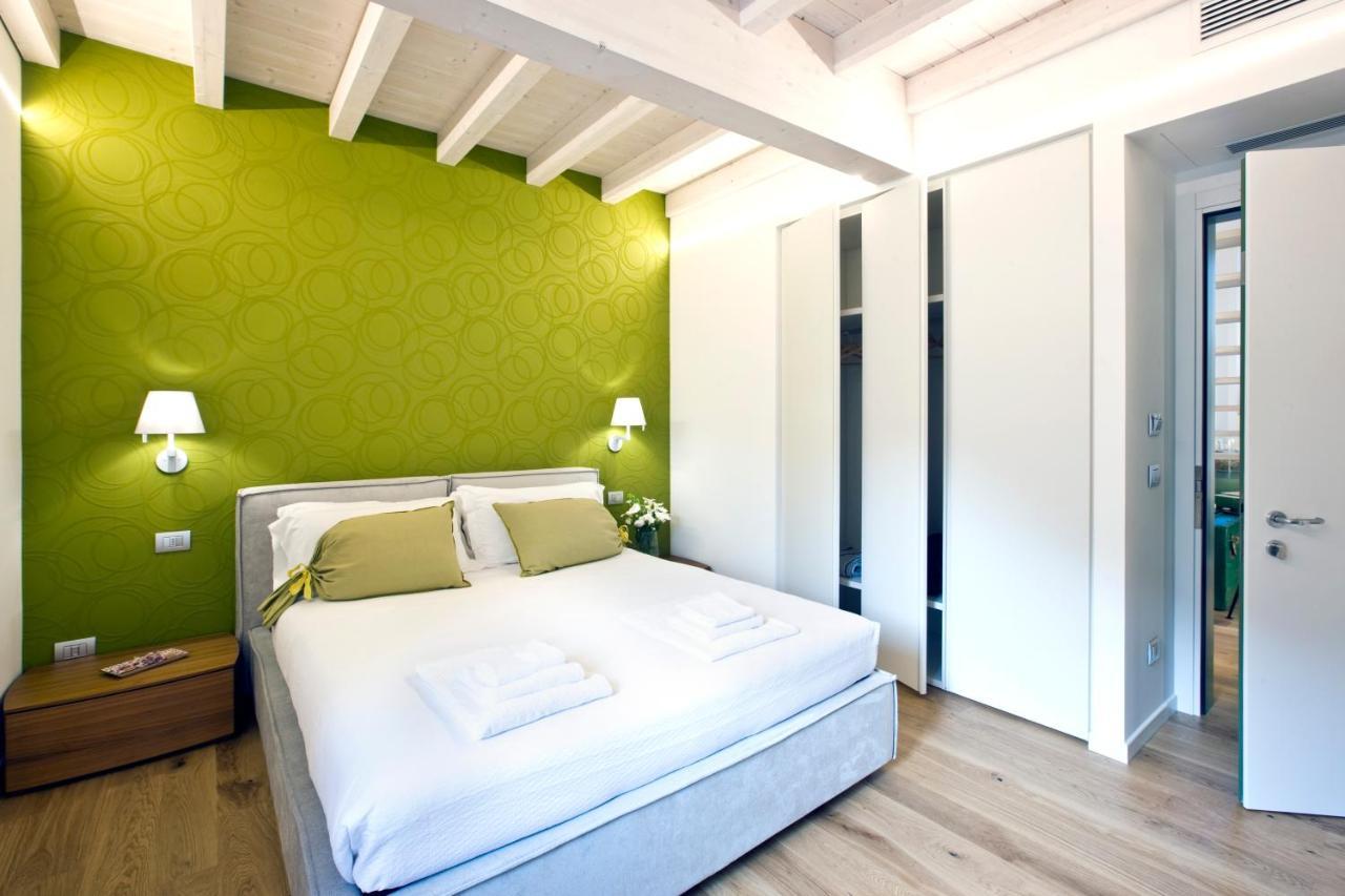 Manzoni 124 Bed&Relax Bed and Breakfast Esine Exteriör bild