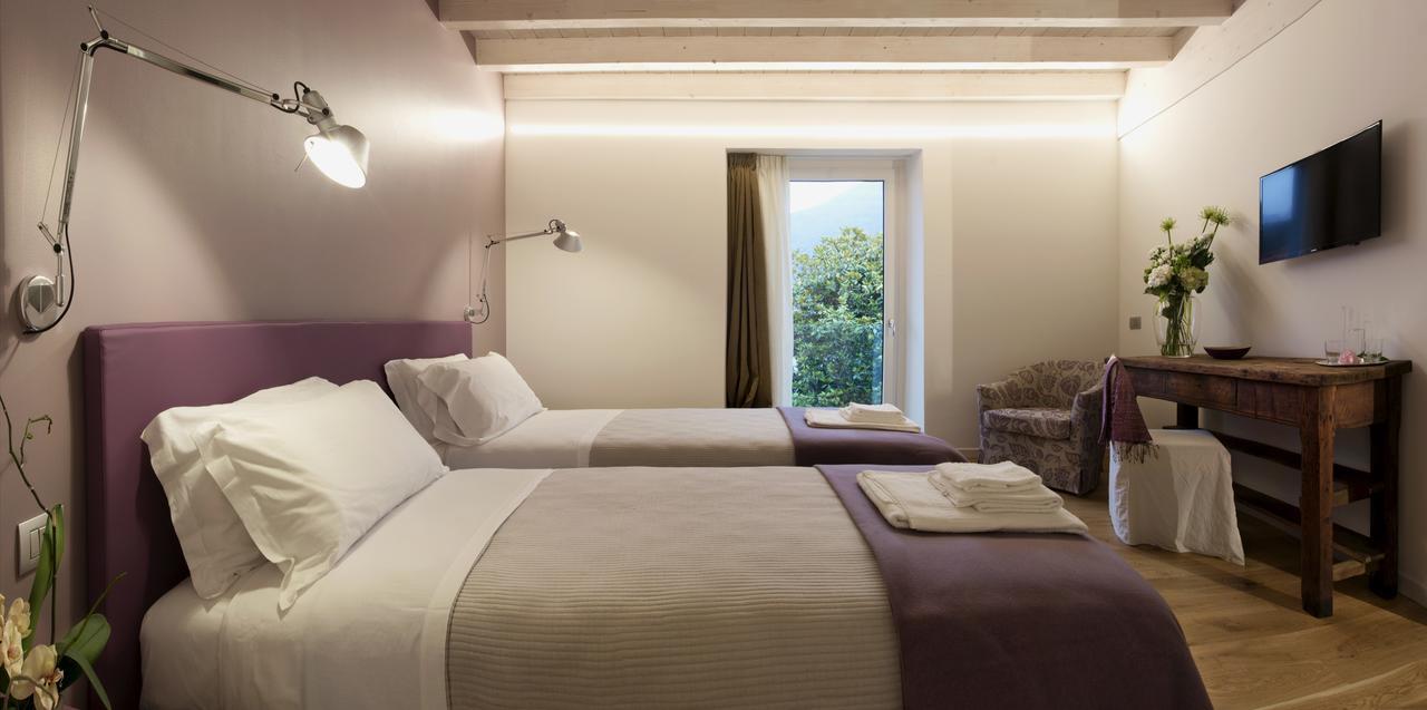 Manzoni 124 Bed&Relax Bed and Breakfast Esine Exteriör bild