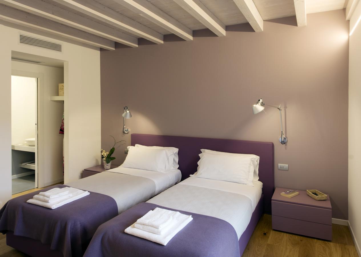 Manzoni 124 Bed&Relax Bed and Breakfast Esine Exteriör bild
